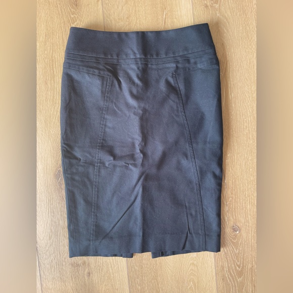 NWOT Club Monaco Black Pencil Skirt. Size 0 - Picture 1 of 10
